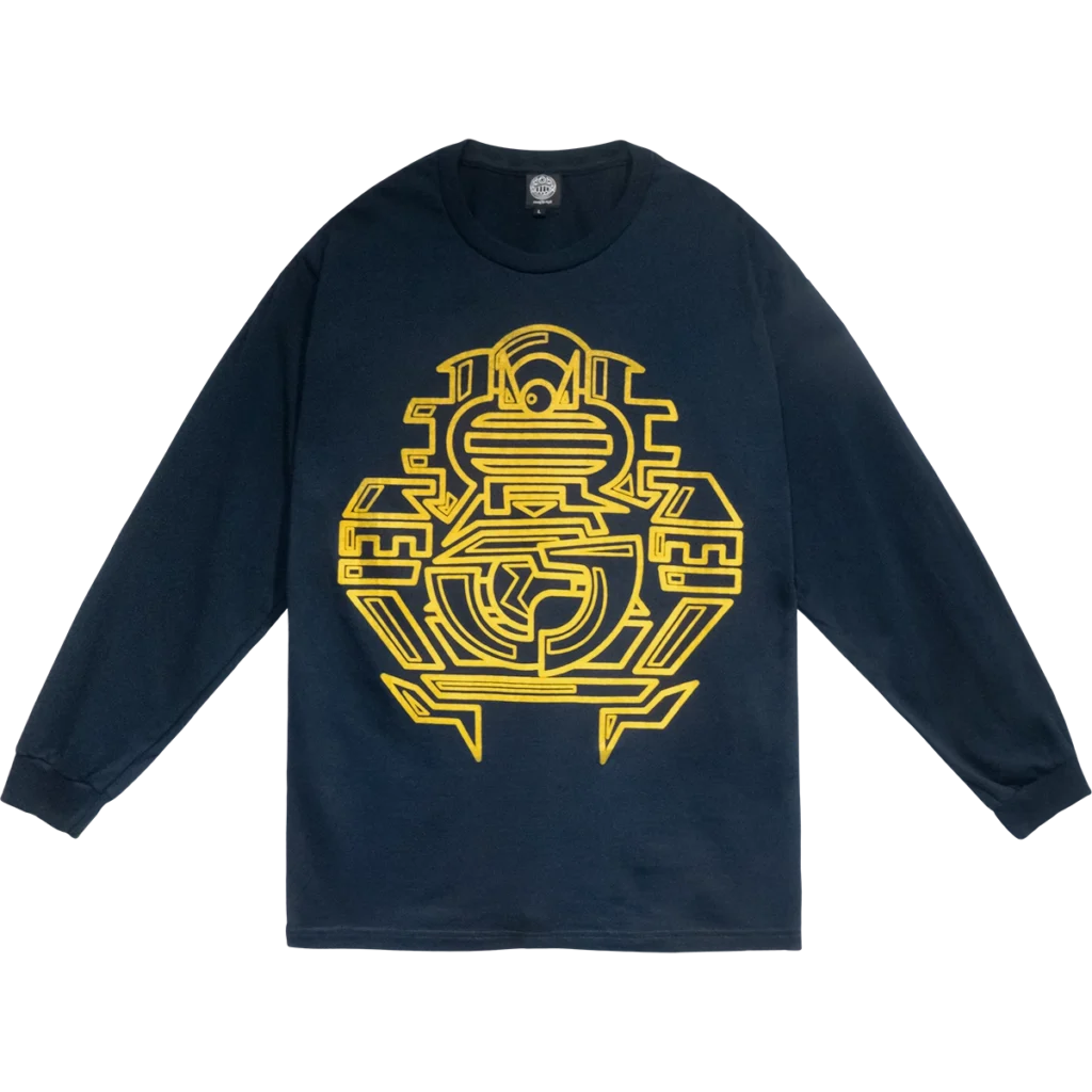RECLINING LONG SLEEVE T
